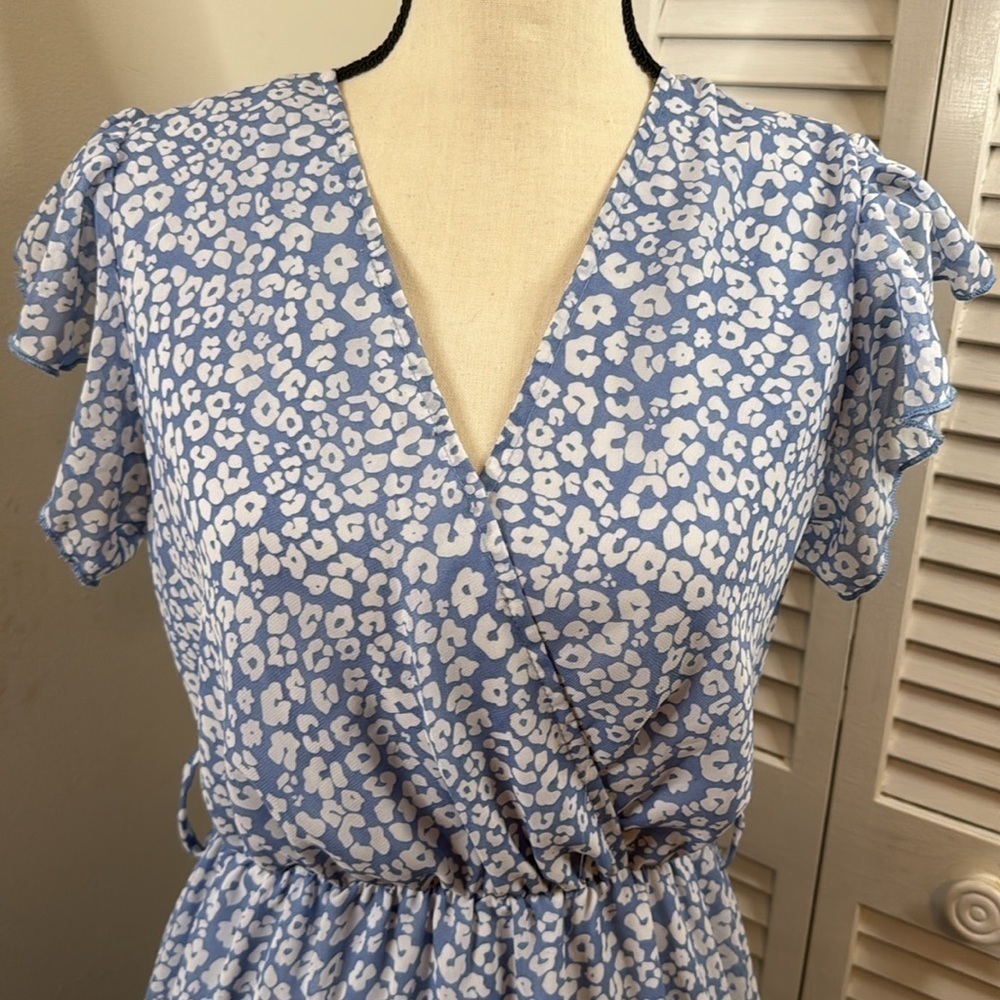 Pretty Garden Blue Floral Midi Dress.  Size Small - Picture 4 of 12